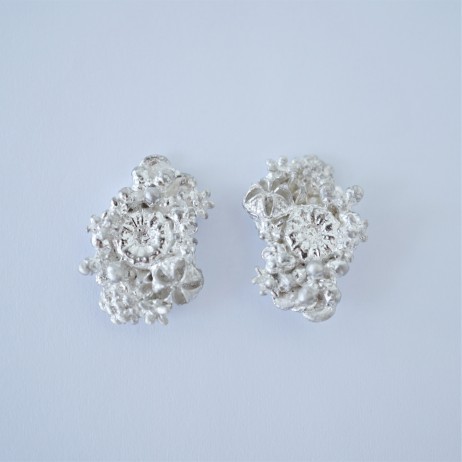 Tussie Mussie M studs