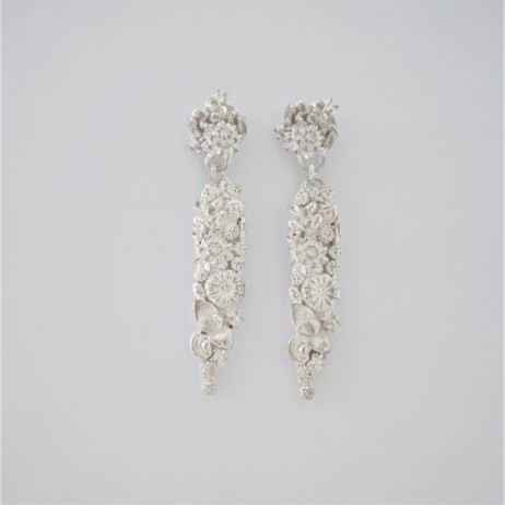 Articulated Victorian bush M studs