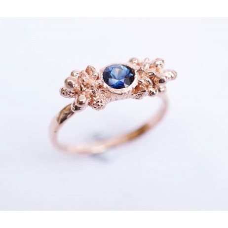 Shrub sapphire ring