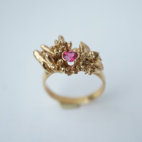 Lopsided ring with Garnet